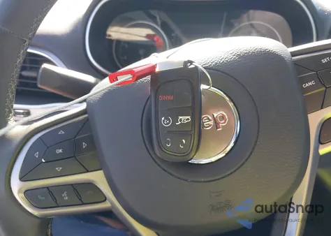 2020 Jeep Cherokee Latitude Plus Fwd z USA, uszkodzony, nr VIN 1C4PJLLB8LD556063